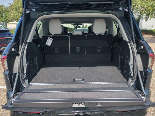 new 2025 Lincoln Navigator car, priced at $107,830