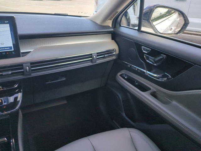 new 2025 Lincoln Corsair car, priced at $40,944