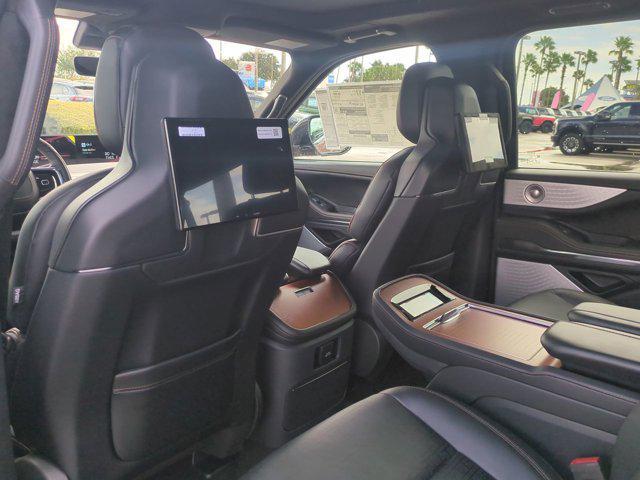 new 2025 Lincoln Navigator car, priced at $122,590