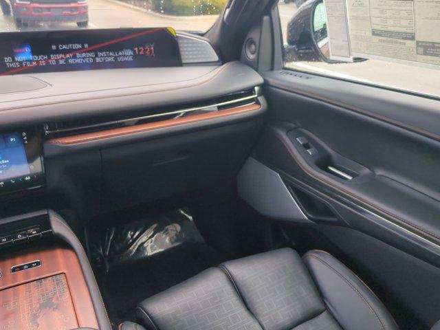 new 2025 Lincoln Navigator car, priced at $122,590