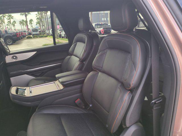 new 2025 Lincoln Navigator car, priced at $122,590