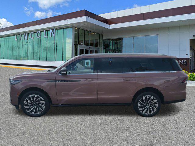 new 2025 Lincoln Navigator car, priced at $122,590