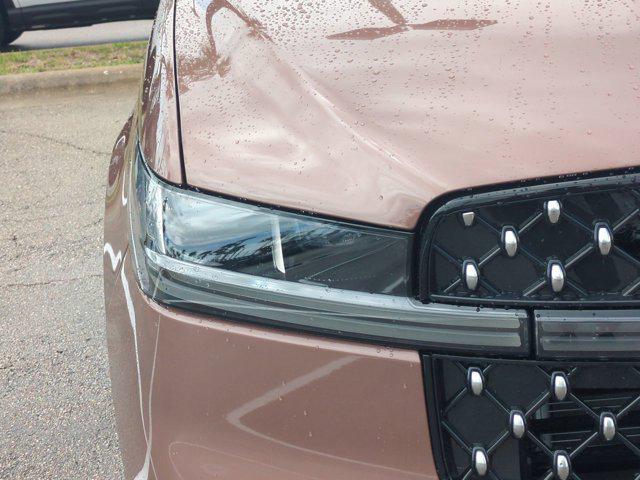 new 2025 Lincoln Navigator car, priced at $122,590