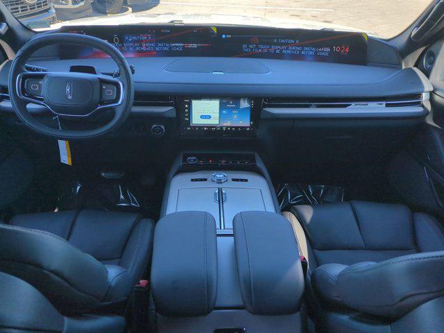 new 2025 Lincoln Navigator car, priced at $111,330