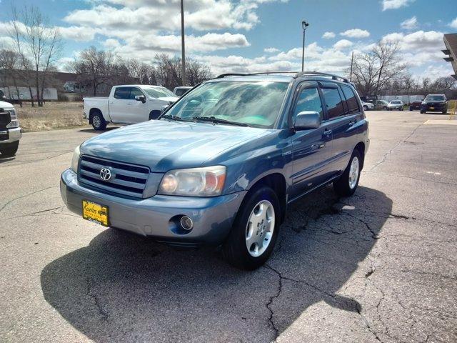 used 2005 Toyota Highlander car, priced at $5,995