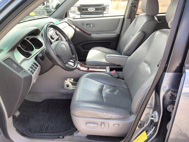 used 2005 Toyota Highlander car, priced at $5,995
