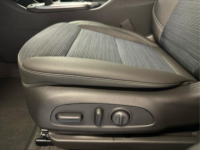 new 2025 Buick Envista car, priced at $26,576