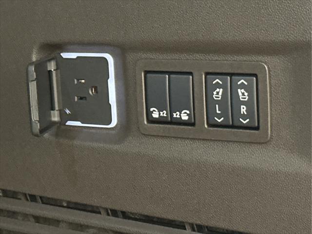 new 2025 GMC Yukon XL car, priced at $76,610