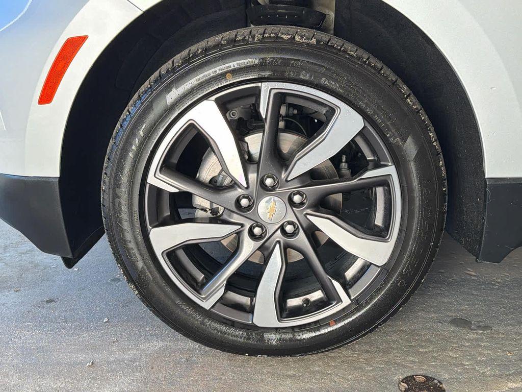 used 2022 Chevrolet Equinox car, priced at $20,241