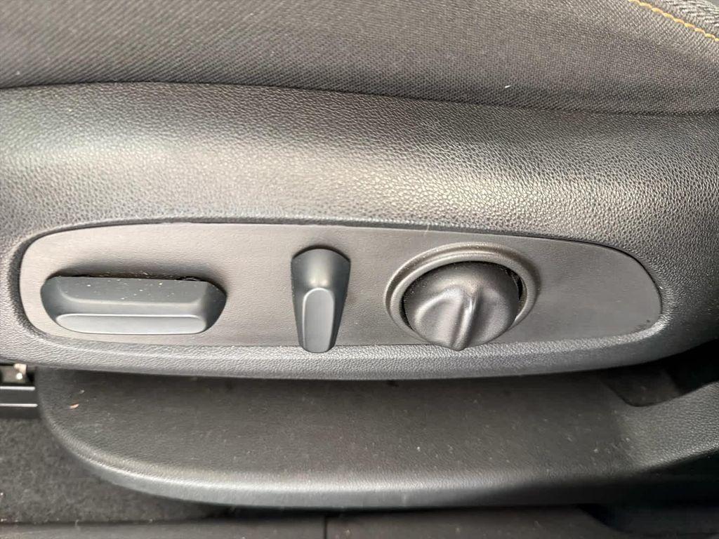 used 2022 Chevrolet Equinox car, priced at $20,241