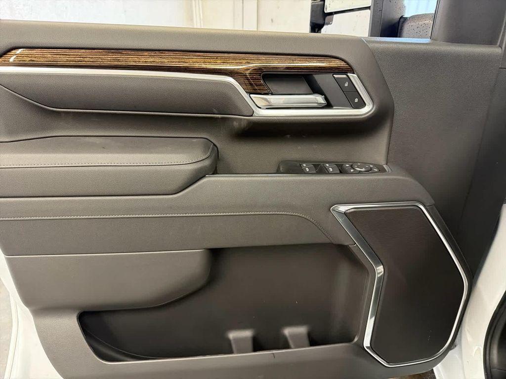 new 2026 GMC Sierra 2500 car, priced at $73,350