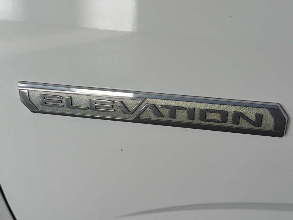 used 2021 GMC Canyon car, priced at $26,998