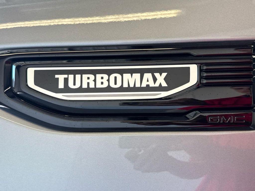 new 2025 GMC Sierra 1500 car, priced at $40,100