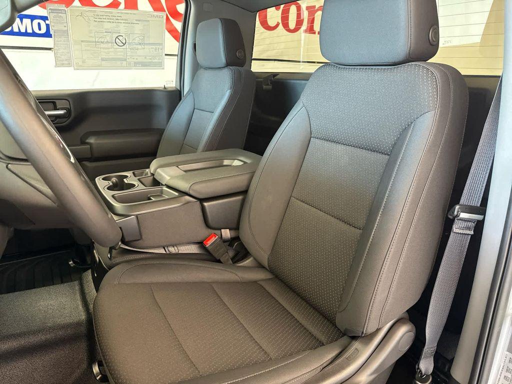 new 2025 GMC Sierra 1500 car, priced at $40,100