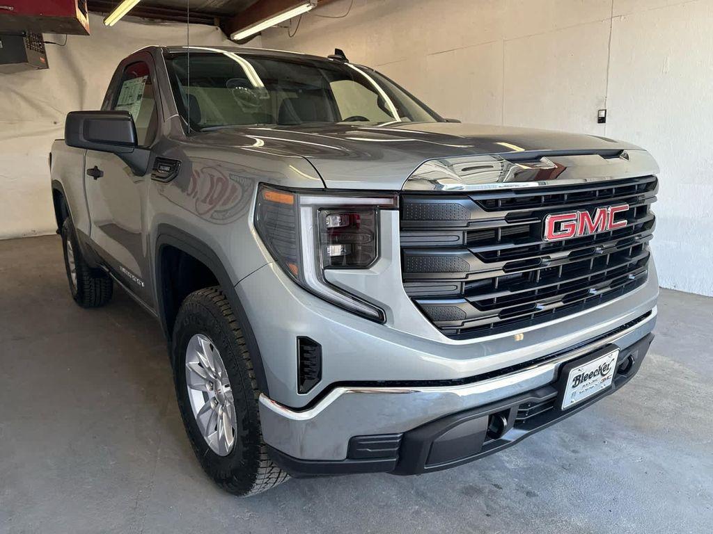 new 2025 GMC Sierra 1500 car, priced at $40,100