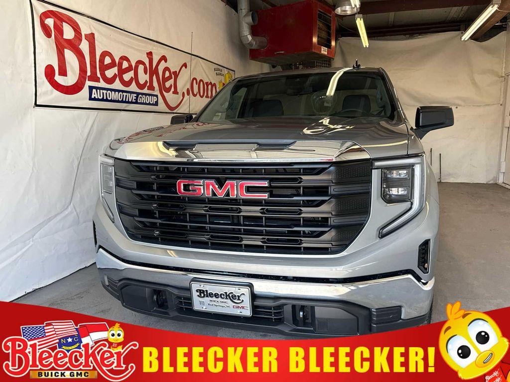 new 2025 GMC Sierra 1500 car, priced at $40,100