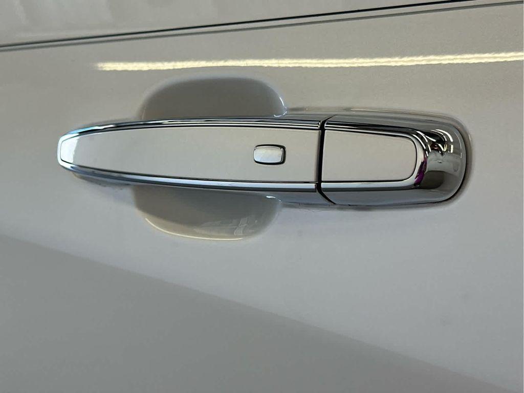 used 2019 Chevrolet Equinox car, priced at $19,550