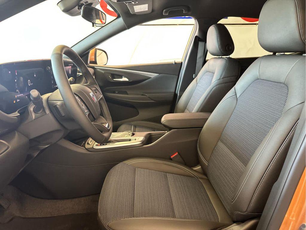 new 2025 Buick Envista car, priced at $26,782