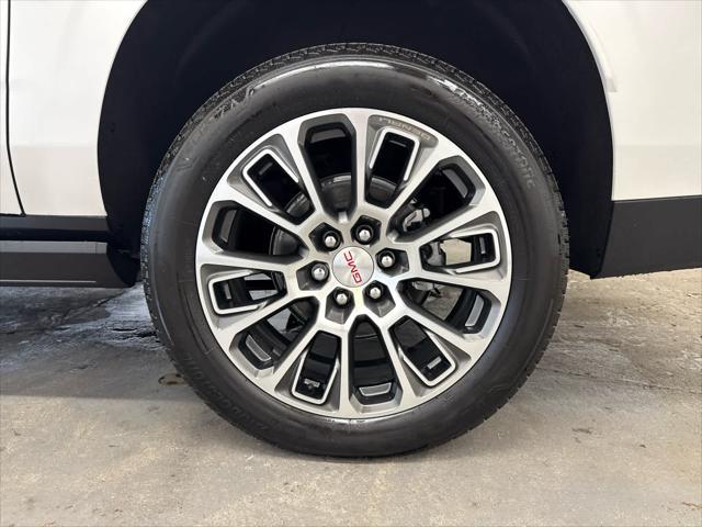 new 2025 GMC Yukon XL car, priced at $92,535