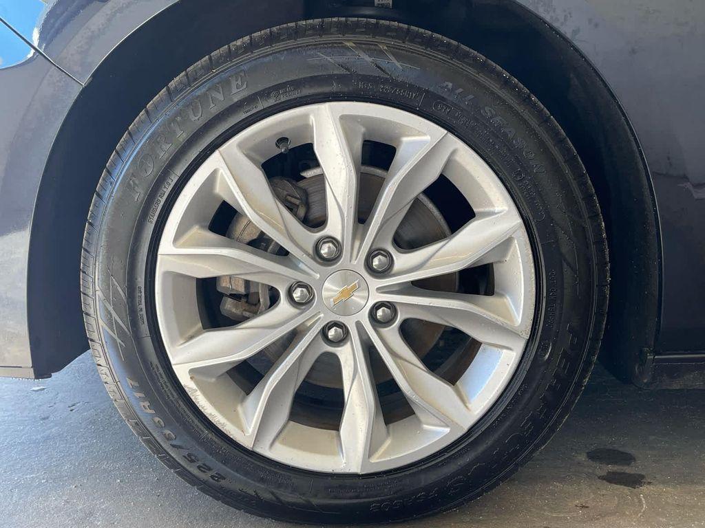 used 2023 Chevrolet Malibu car, priced at $18,400