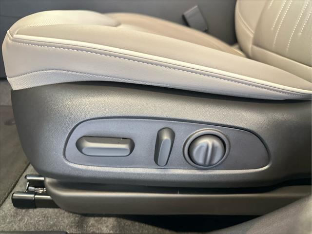 new 2025 Buick Envista car, priced at $30,830