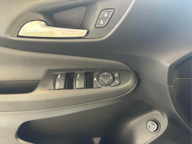 new 2025 Buick Envista car, priced at $26,187