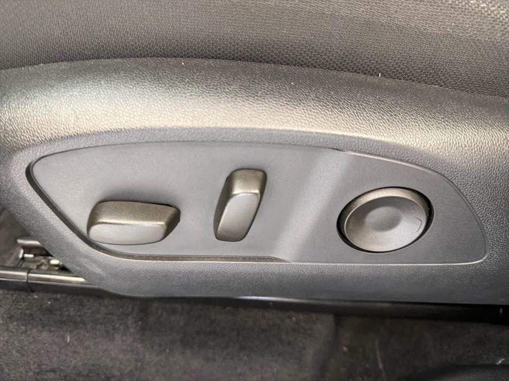 used 2025 GMC Acadia car, priced at $37,900