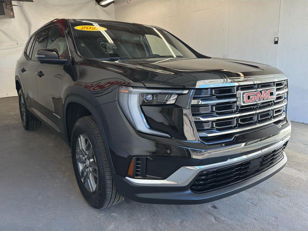 used 2025 GMC Acadia car, priced at $37,900