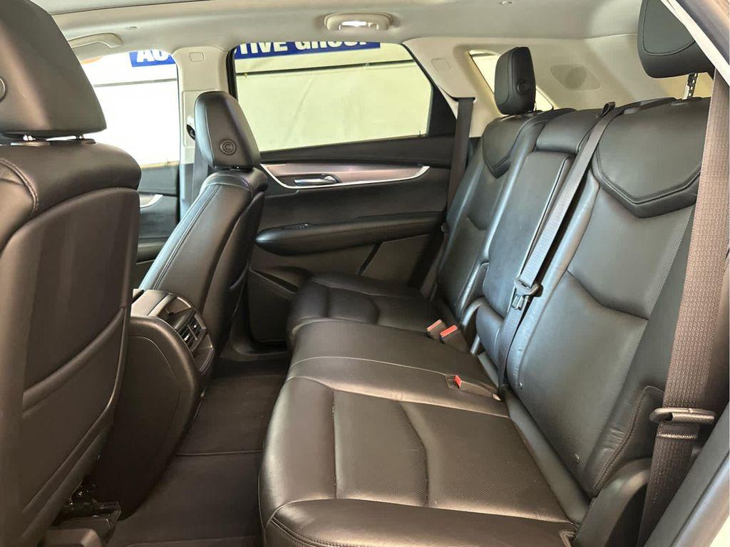 used 2017 Cadillac XT5 car, priced at $17,000