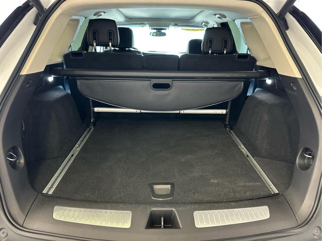 used 2017 Cadillac XT5 car, priced at $17,000