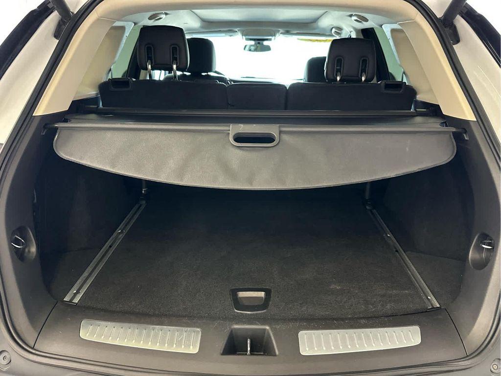 used 2017 Cadillac XT5 car, priced at $17,000