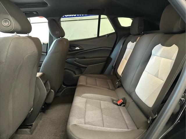 used 2025 Chevrolet Trax car, priced at $23,937