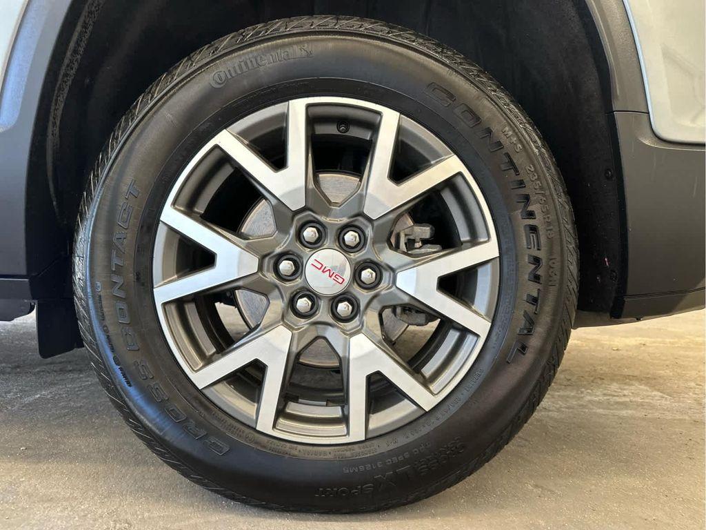used 2023 GMC Acadia car, priced at $31,297