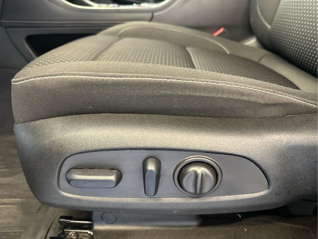 used 2023 GMC Acadia car, priced at $31,297