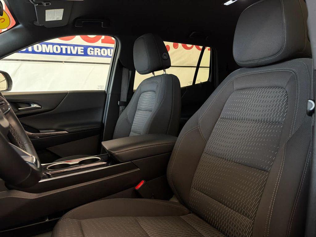 used 2025 Chevrolet Equinox car, priced at $24,801