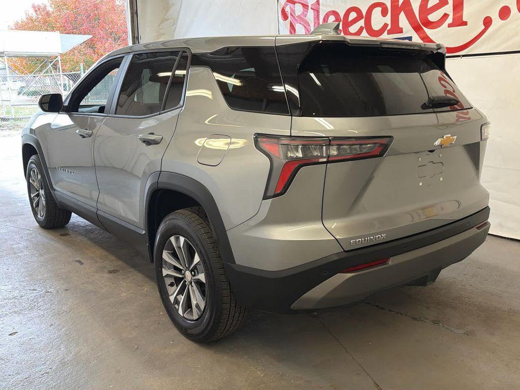 used 2025 Chevrolet Equinox car, priced at $24,801