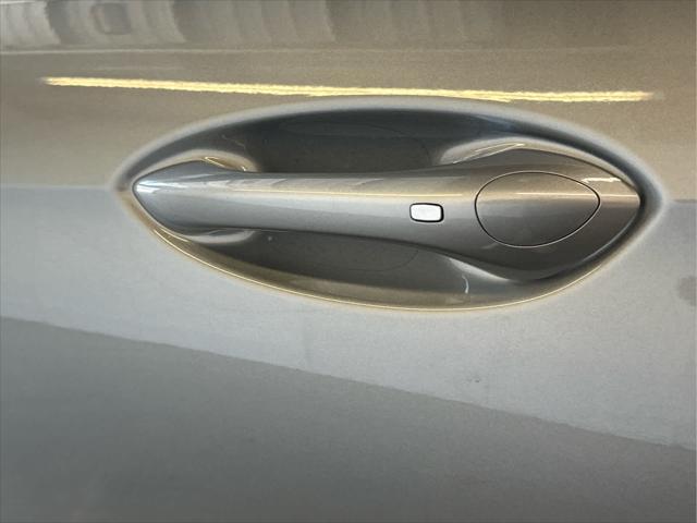 new 2025 Buick Envista car, priced at $27,280