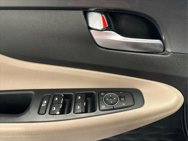 used 2022 Hyundai Santa Fe car, priced at $23,300