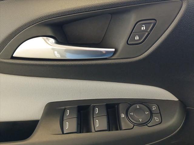 new 2025 Buick Envista car, priced at $26,392