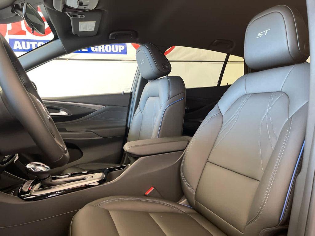 new 2025 Buick Envista car, priced at $29,315
