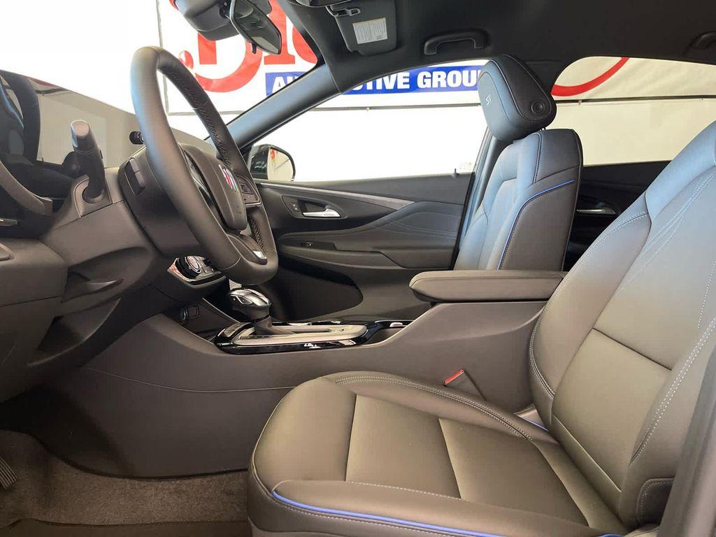 new 2025 Buick Envista car, priced at $29,315