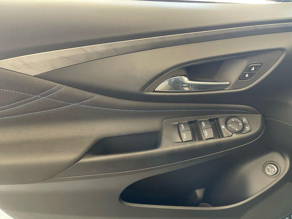new 2025 Buick Envista car, priced at $29,315