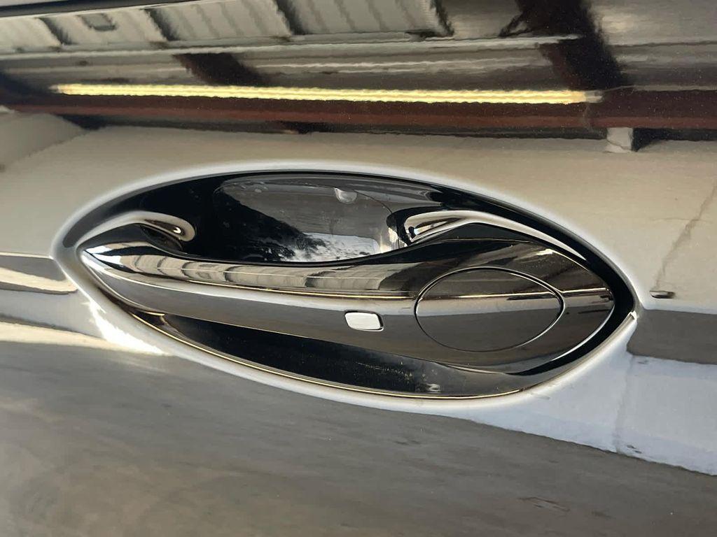 new 2025 Buick Envista car, priced at $29,315