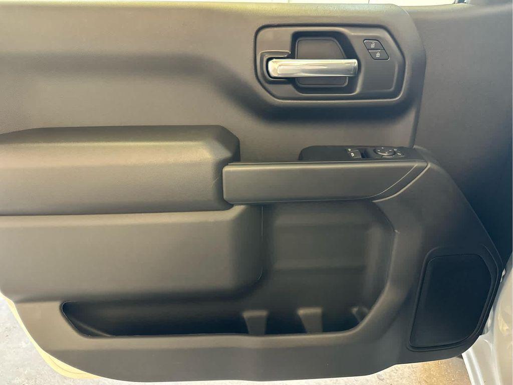 new 2025 GMC Sierra 1500 car, priced at $45,110