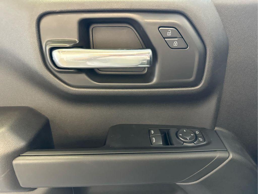 new 2025 GMC Sierra 1500 car, priced at $45,110