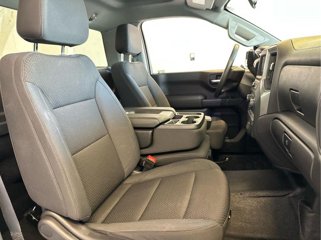 used 2024 Chevrolet Silverado 1500 car, priced at $28,900