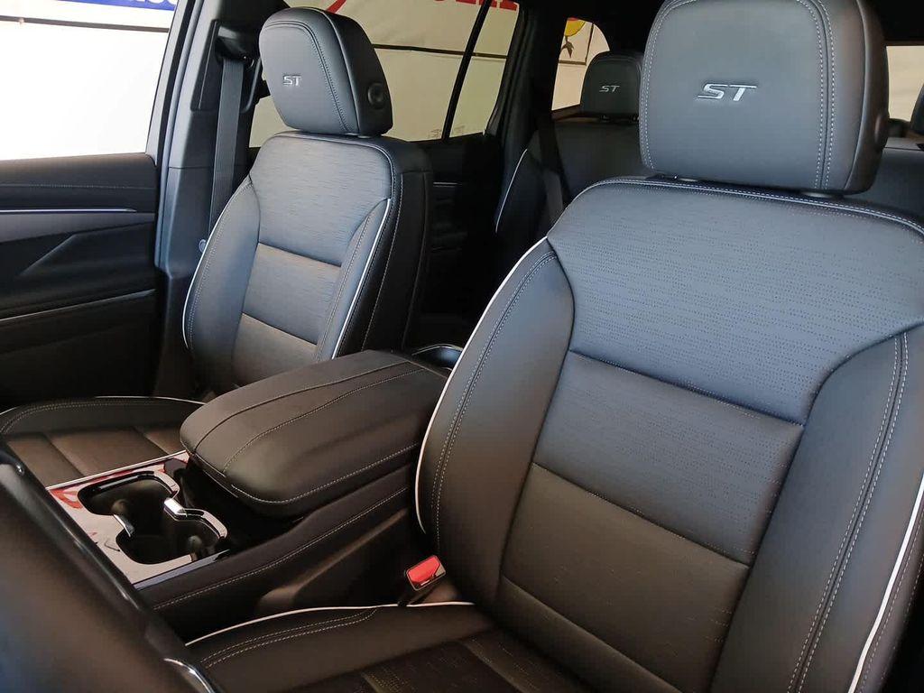 new 2025 Buick Enclave car, priced at $48,490