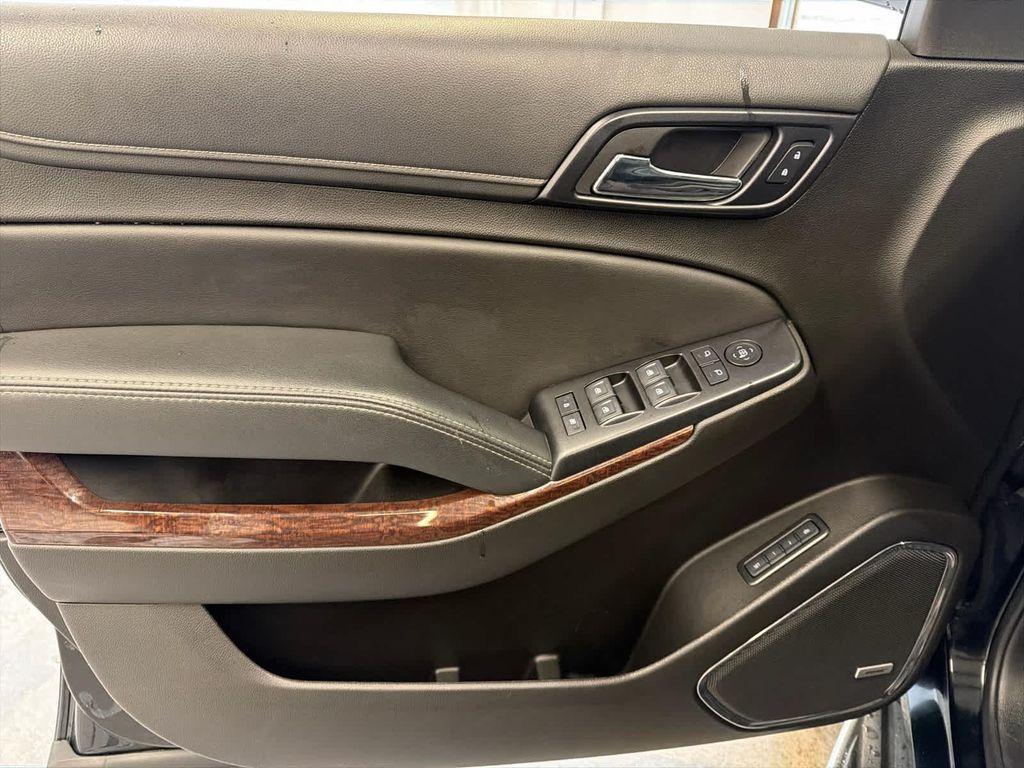 used 2019 GMC Yukon car, priced at $27,800