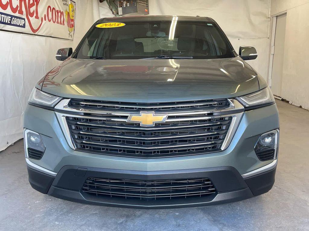 used 2023 Chevrolet Traverse car, priced at $32,001