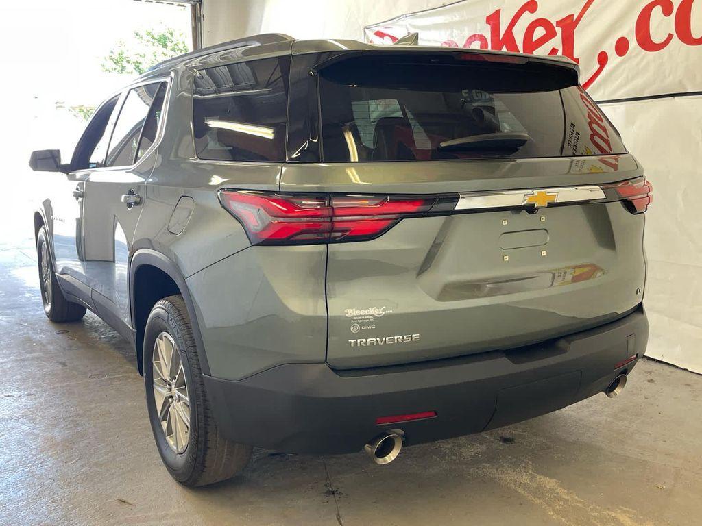 used 2023 Chevrolet Traverse car, priced at $32,001